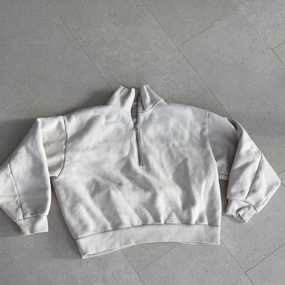 Everlane Cream Quarter-Zip Sweatshirt - Picture 2 of 8